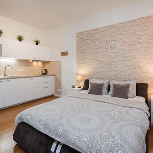 Studio met een King Size Bed